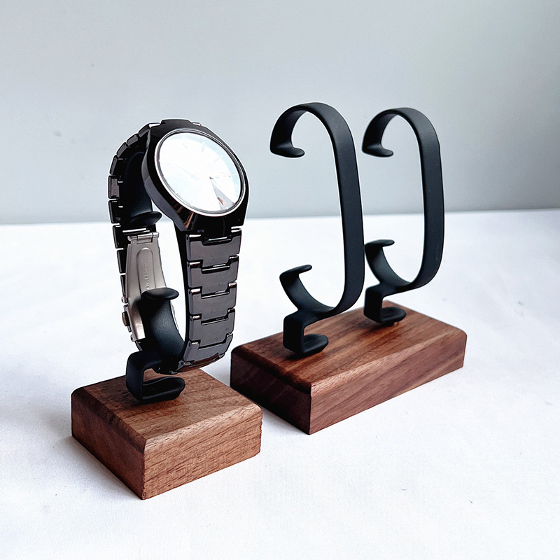 Supporto per orologi in legno  - Jewelry And Watches Inc recensione e prezzo